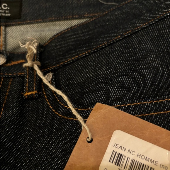 NWT A.P.C Men’s Indigo Standard Jean - Picture 9 of 9